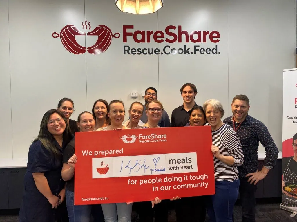 q4 financial team volunteering with Fare Share